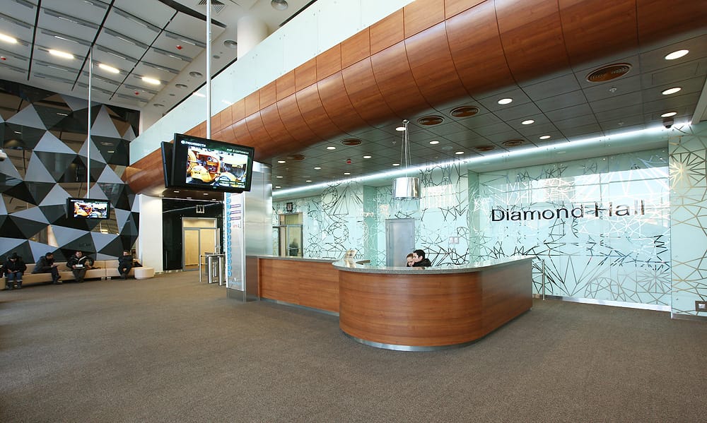Ресепшн, Diamond Hall