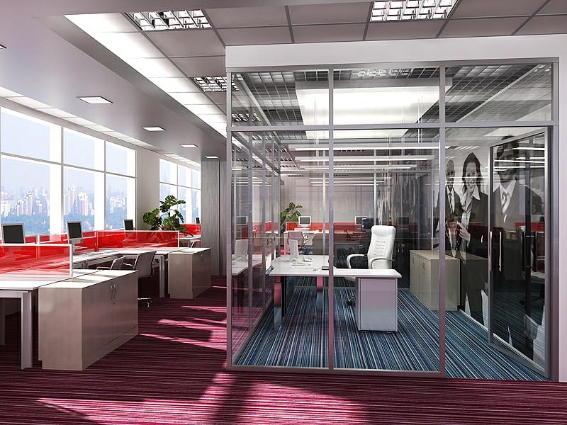 Open space с остеклённым кабинетом